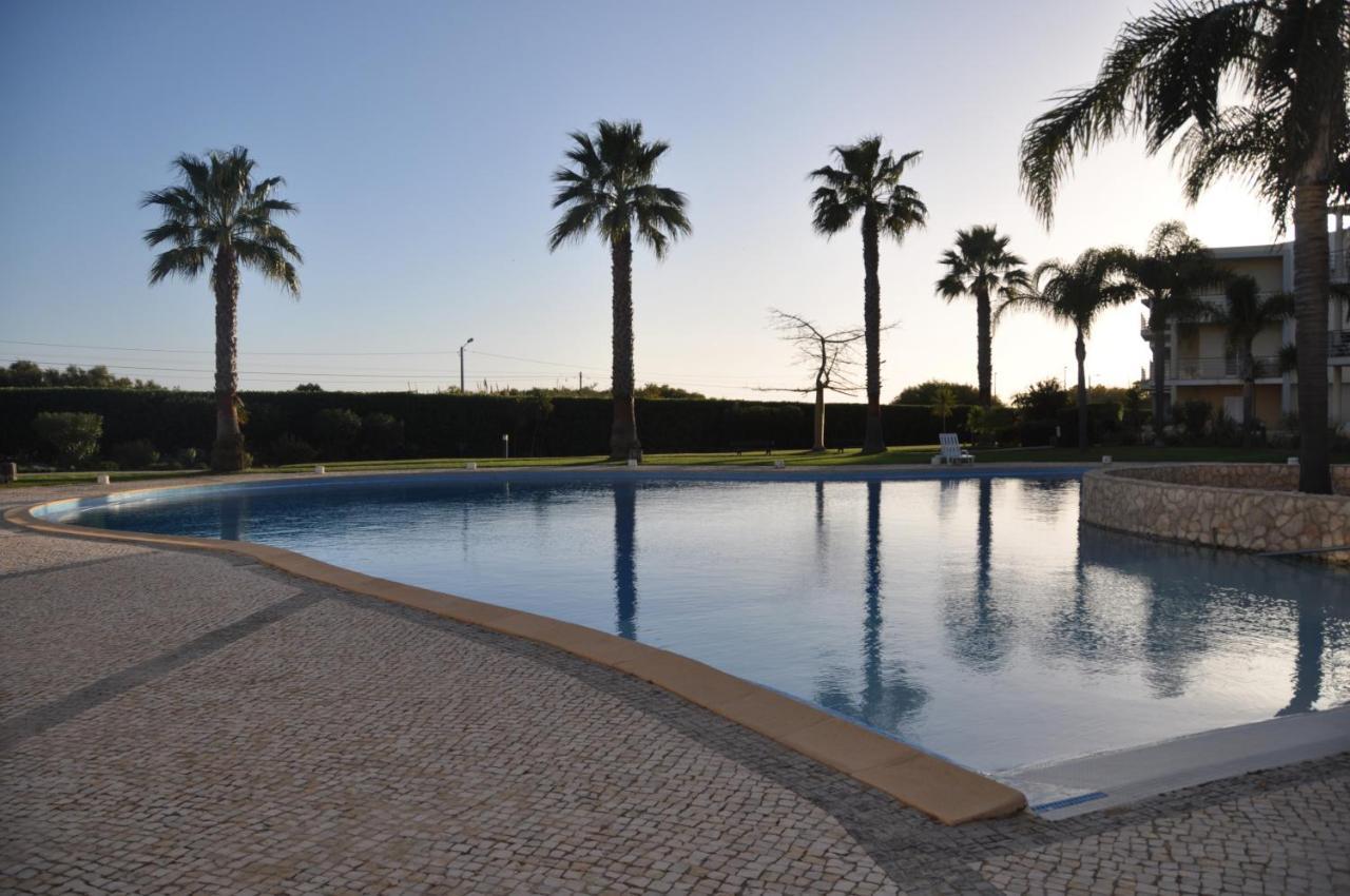 Sea And Pool At Vila Da Praia Алвор Екстериор снимка